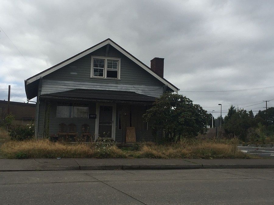 1st image of 810 Centralia College Blvd