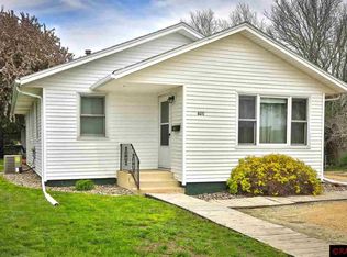 600 Elm Ave W, Waseca, MN 56093