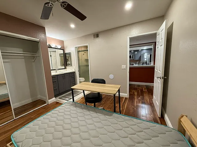 1110 W Blaine St — Photo 10