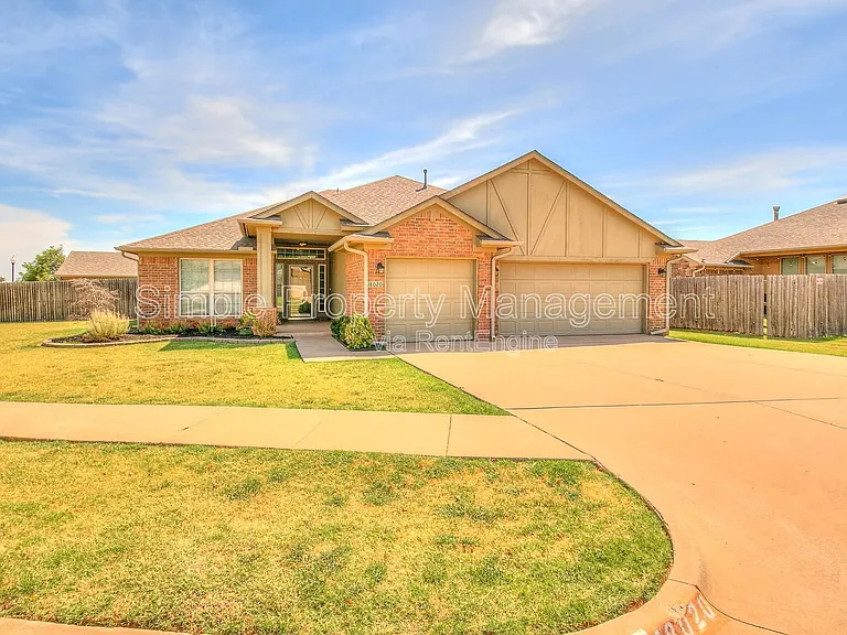 18020 Cerrado Cir — Photo 1