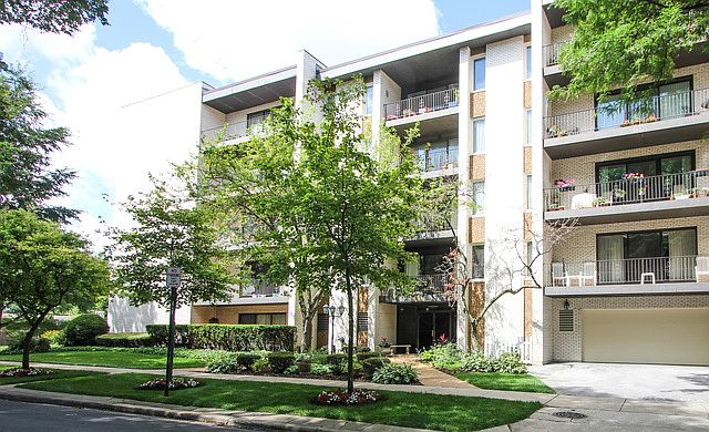 1st image of 410 Ashland Ave APT 4C