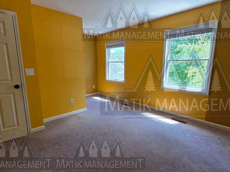 1420 Ridge Cliff Ln NE — Photo 43