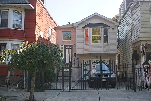 197 N 5th St #1 Photo 1