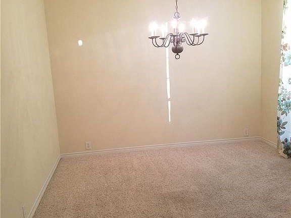 3rd image of 7488 Ravenhill Dr