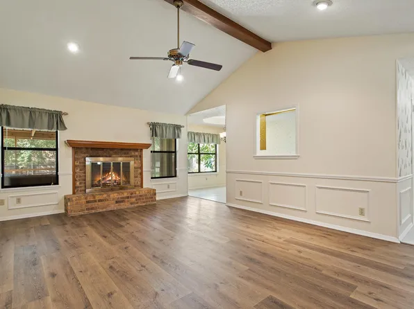 110 Wendy Dr, Whitehouse, TX 75791