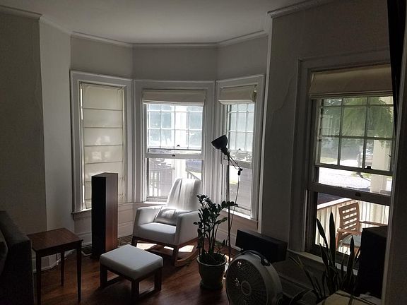 5th image of 225 Norwood Ave APT 1