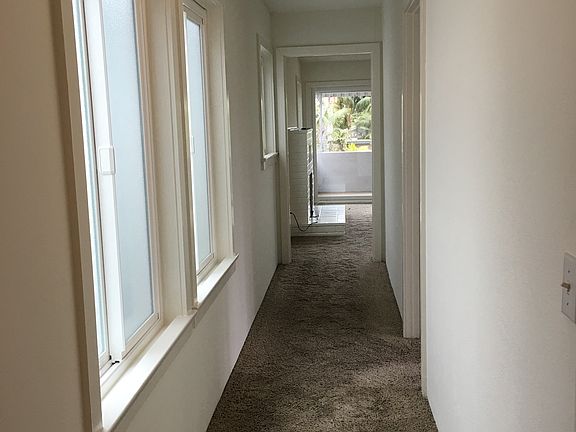 Hallway from Bathroom/Kitchen to living room and bedroom