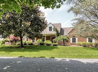 322 Carlson Rd, Hummelstown, PA 17036