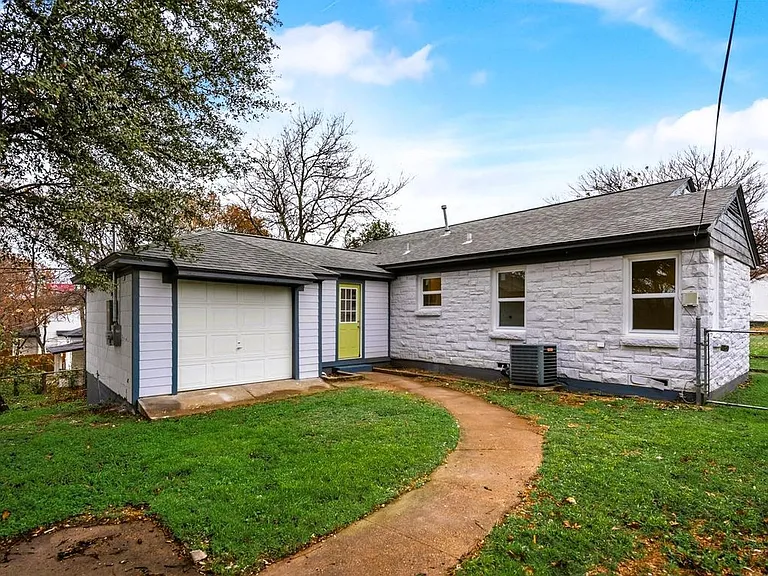 1411 Arborvitae Ave — Photo 7