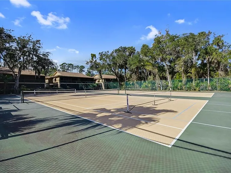 120 Hibiscus Woods Ct #4B — Photo 3