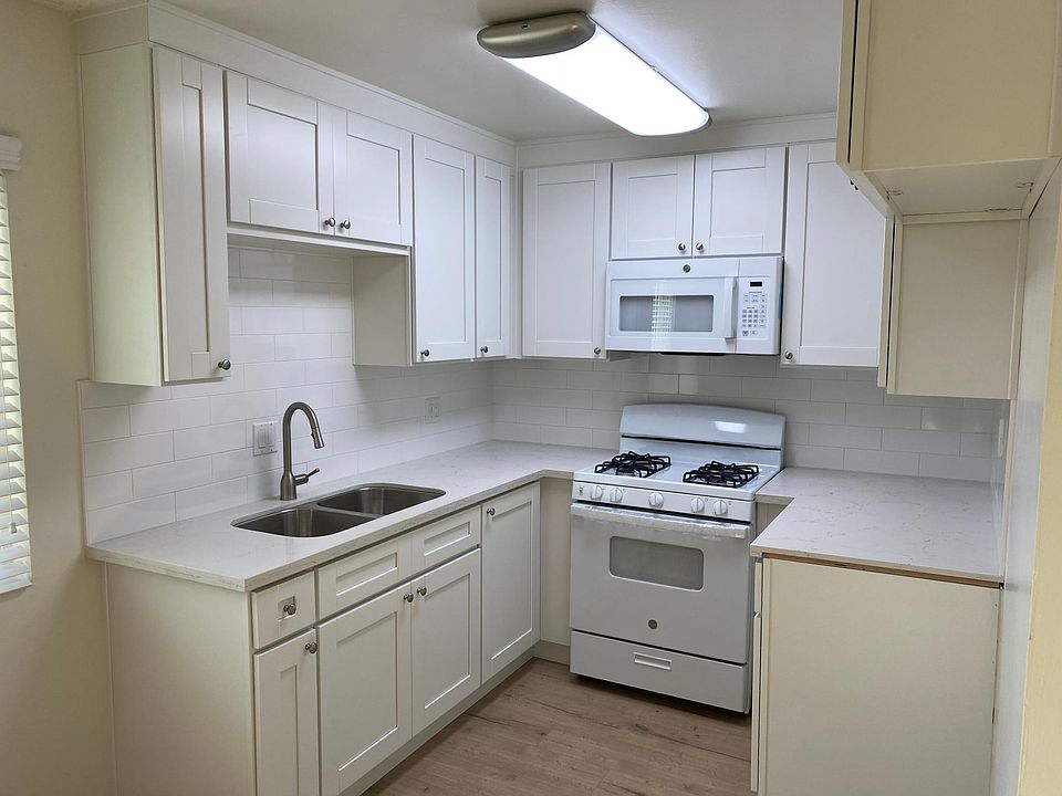 1st image of 1835 S Van Ness Ave APT 204