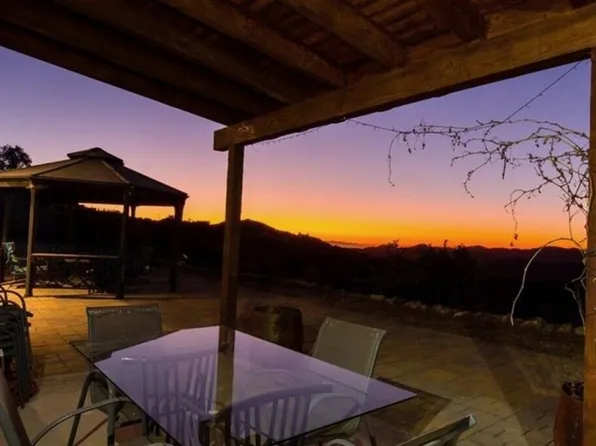 11077 Pacific View Dr, Malibu, CA 90265