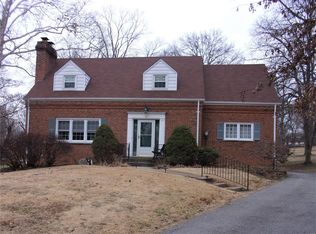 91 Green Acres Rd, Saint Louis, MO 63137