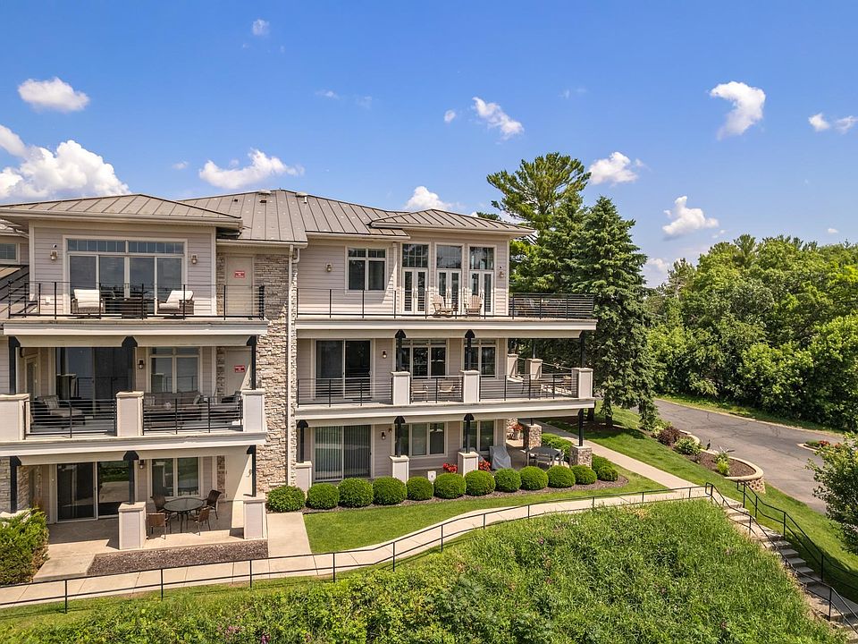 1st image of 650 E Hiawatha Dr #312