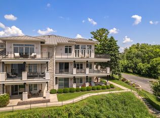 650 E Hiawatha Dr #312, Wisconsin Dells, WI 53965