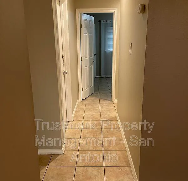 8335 Bent Meadow Dr — Photo 19