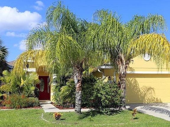 2nd image of 2632 Suncoast Lakes Blvd