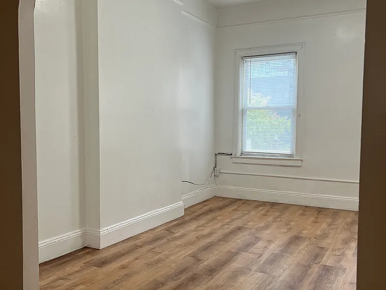 339 Grove St #4 — Photo 10