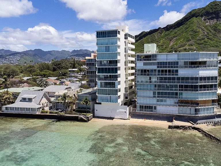3065 Kalakaua Ave #8 — Photo 22