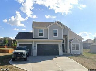 1116 SW Whispering Willow Way, Blue Springs, MO 64064