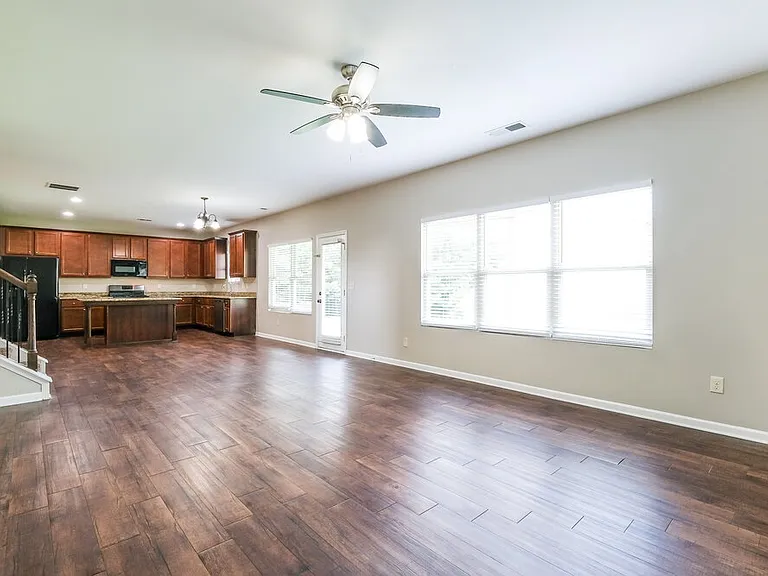 2127 Juniper Ives Ct — Photo 10