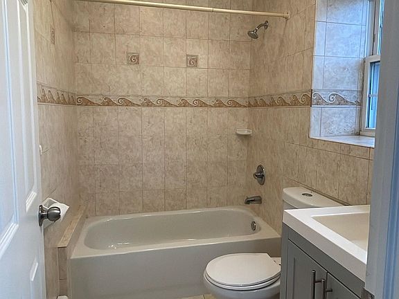 5th image of 7101 Cooper Ave