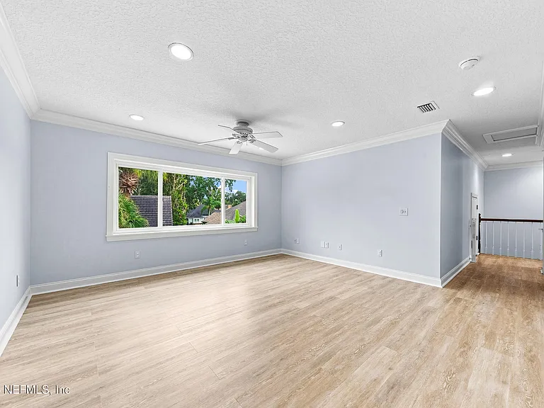 38 Tallwood Rd — Photo 25