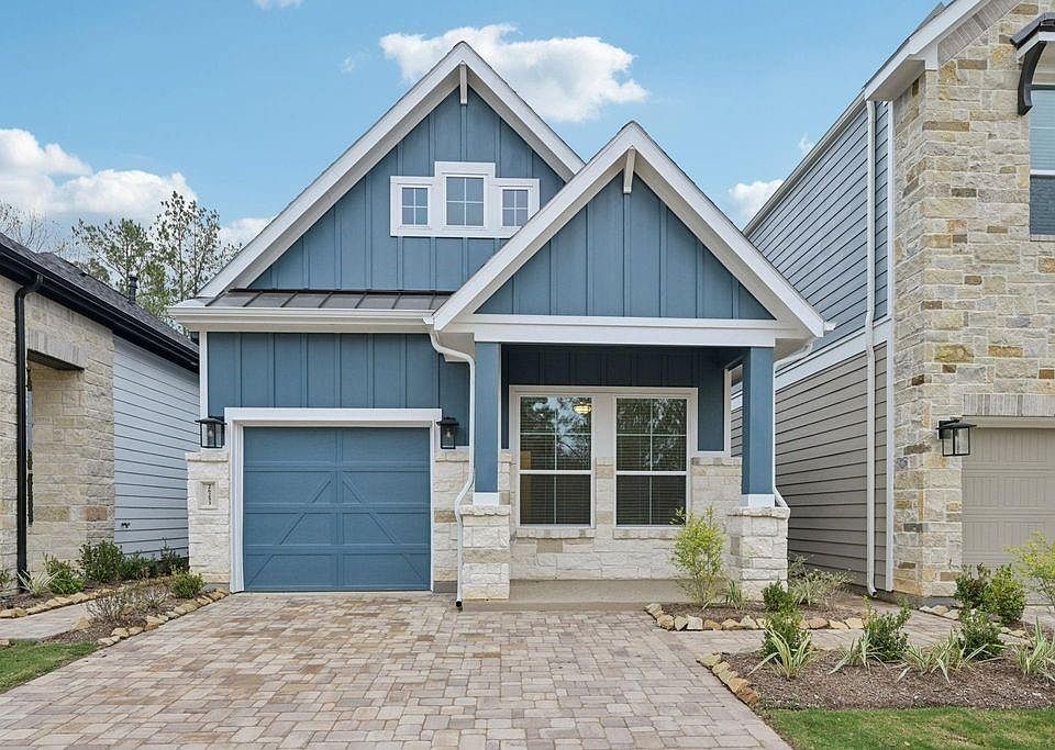 1st image of 26221 E Outrider Banks Cir