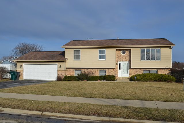 1st image of 4018 Hill Dr