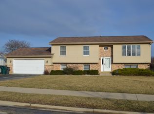 4018 Hill Dr, Zion, IL
