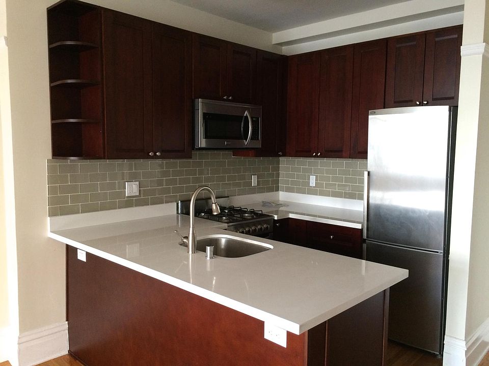 1st image of 745 Hyde St APT 33