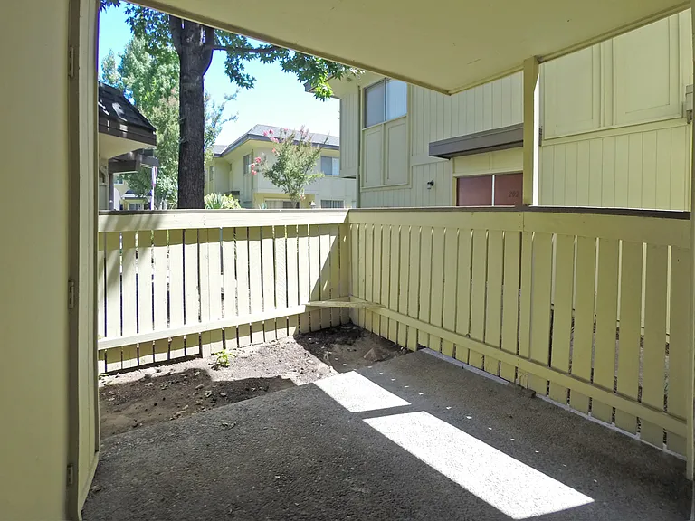 Sheila Garden — Photo 20