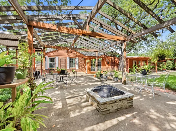 2012 W Lotus Ave, Fort Worth, TX 76111