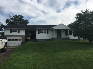610 1st St, New Haven, WV