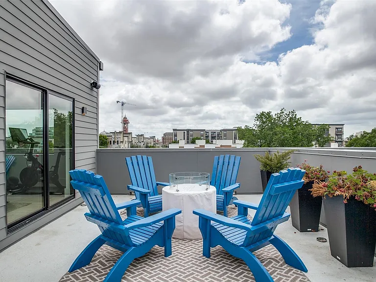 2719 Reagan St #101 — Photo 19