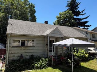 10360 NE Hassalo St, Portland, OR 97220