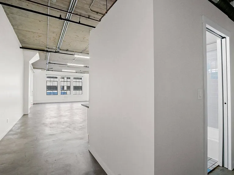 RiverFront live - Work Lofts — Photo 56