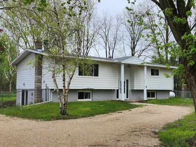 5450 Sunset DRIVE, Kewaskum, WI, 53040
