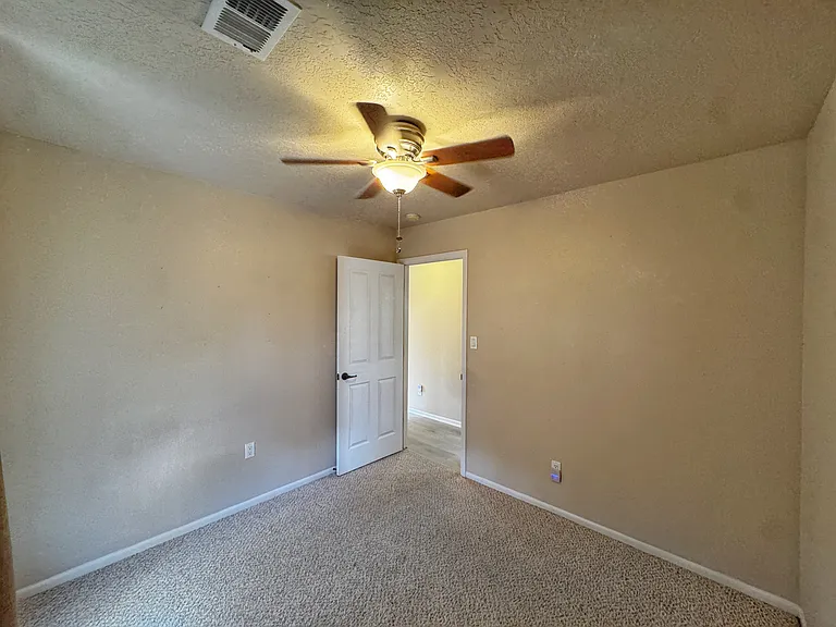 5317 Southfort Dr SW — Photo 25