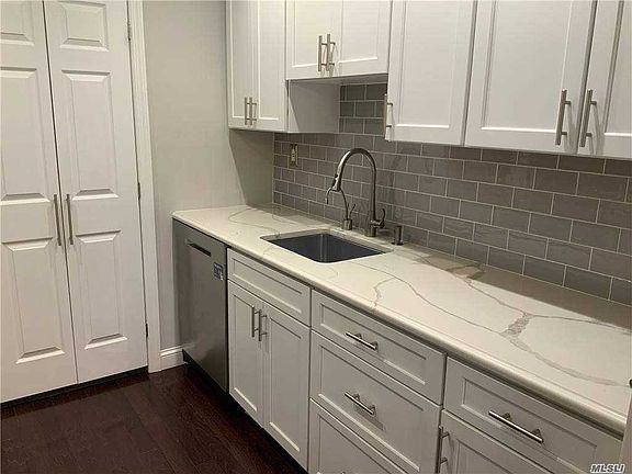 3rd image of 46 Richmond Blvd Unit 3A