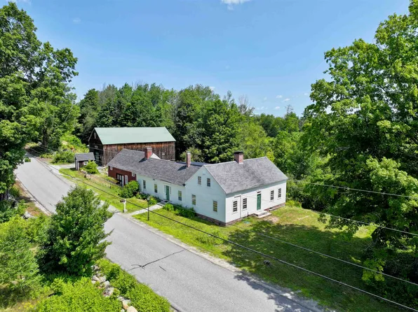 558 East Deering Road, Deering, NH 03244