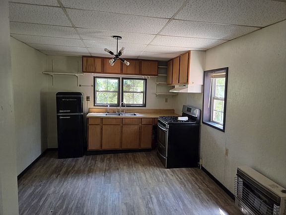 3rd image of 2423 N McDonough Rd #B