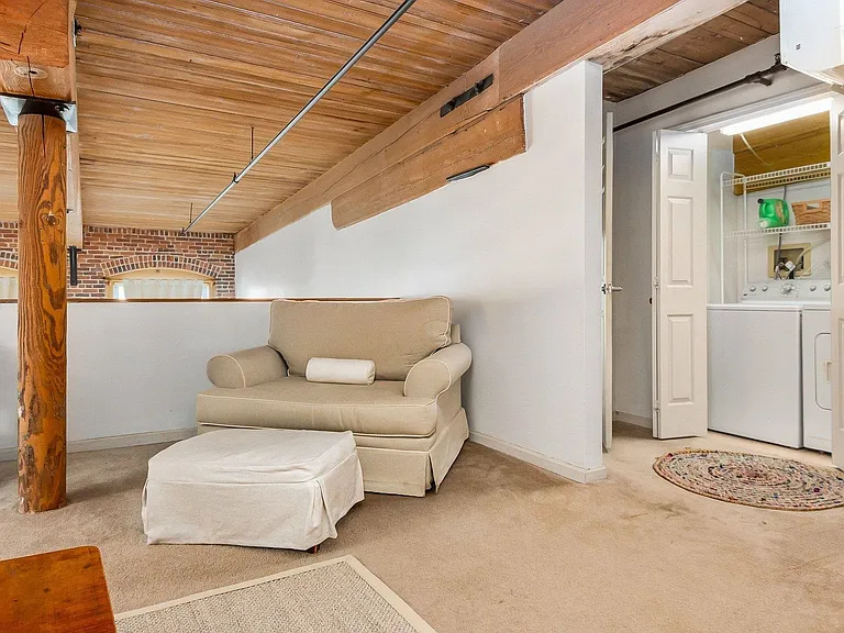 125 Main St #58 — Photo 15