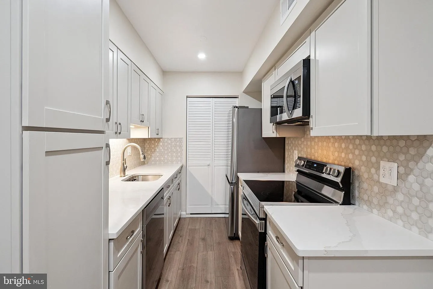 8312 Kingsgate Rd #532 photo 1