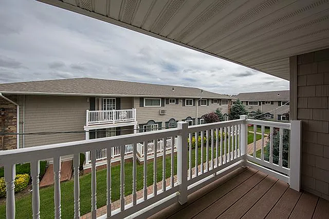 Fairfield Courtyard at Deer Park — Photo 18