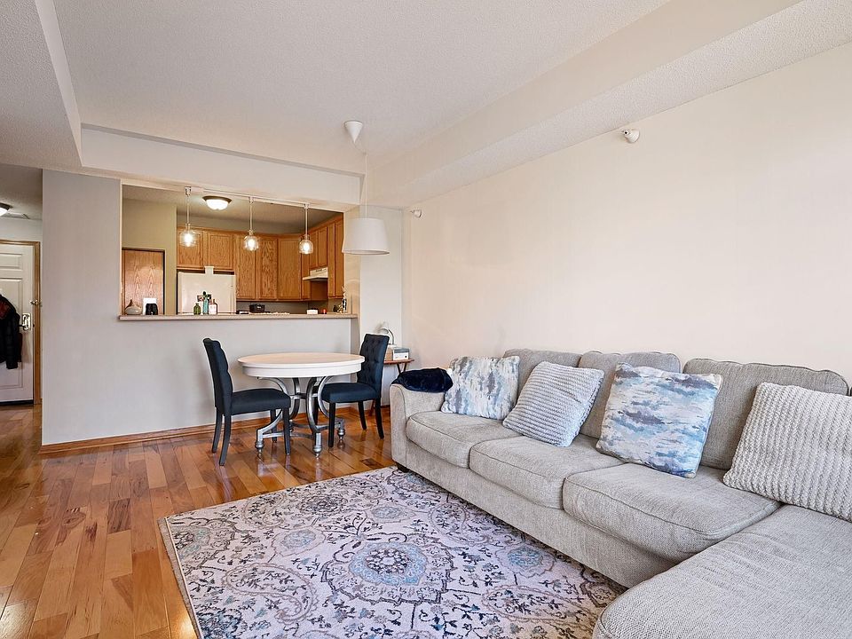 1st image of 560 2nd St N #304