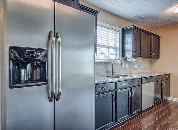 3rd image of 1910 Almond Hills Dr #11