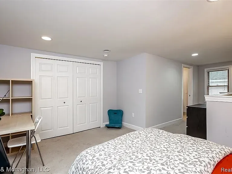 1308 Hampton Rd — Photo 23