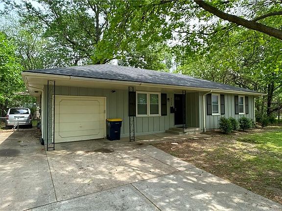 2nd image of 9217 Fairwood Ct