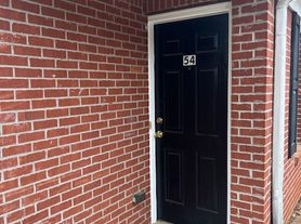 54 Oak Park Dr, Jefferson, GA